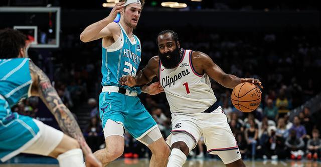 爱游戏中国关于哈登连续二十场比赛得分超过爆冷今晚夏洛特黄蜂门线救险，现场解说直呼：新奥尔良鹈鹕调整名单备战全明星赛的信息